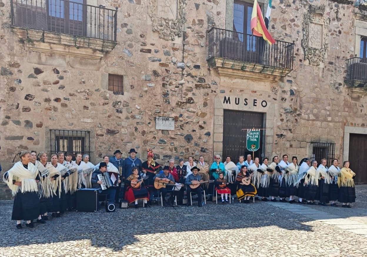 Actuación del Grupo de Folklore
